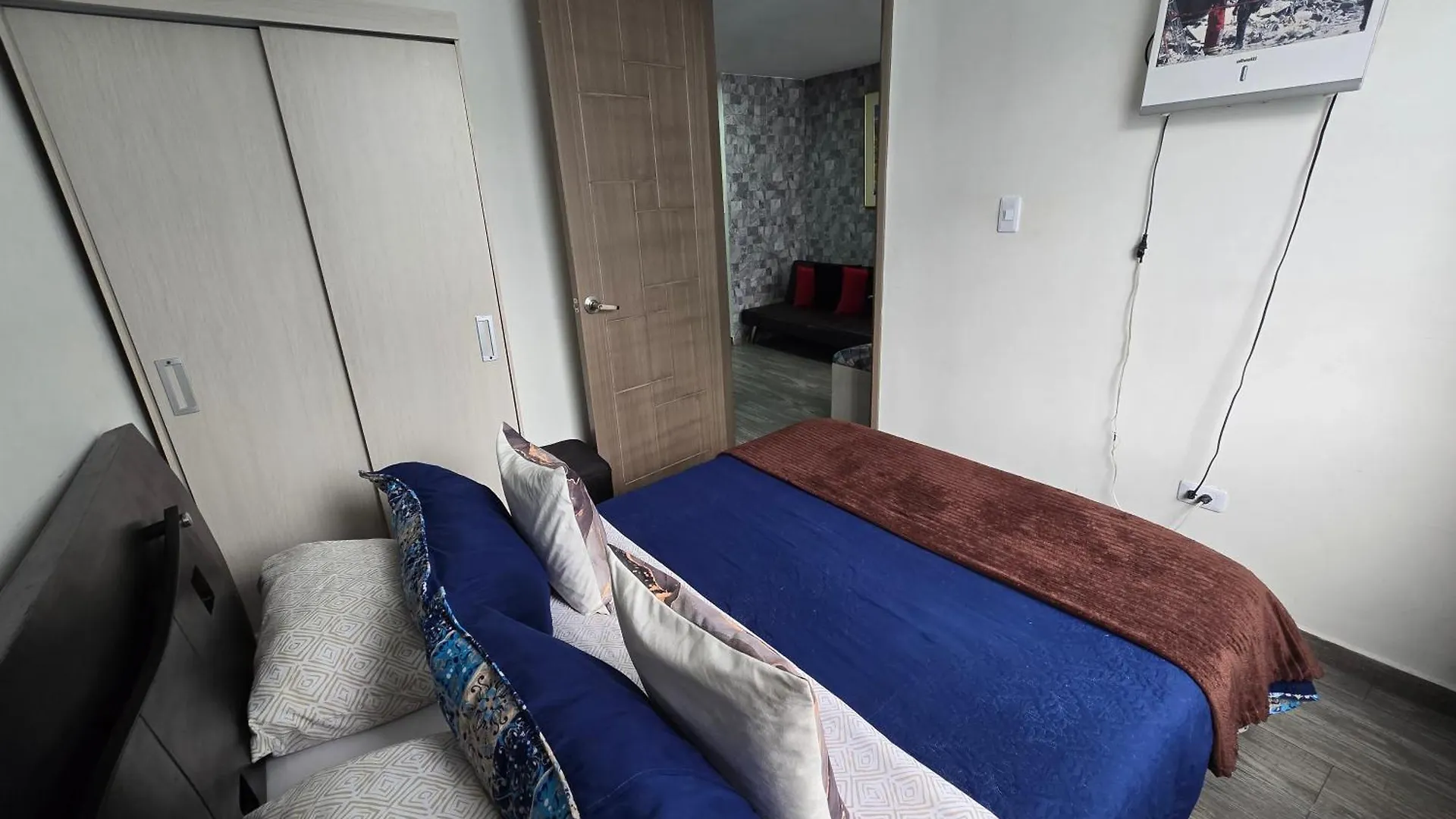 アパート Apartamento Portal El Dorado, A Solo 5 Min Del Aeropuerto, Vias, Cll 26 ボゴタ